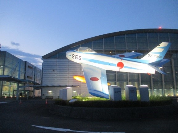 jasdf_airpark's tweet image. 令和7年度の夜間開館を7月22日(火)と23日(水)の2日間、開館時間を13:00~20:00に変更して実施します。
浜松広報館職員一同、皆様のお越しをお待ちしております。
詳しくは当館ホームページをご覧ください。
#航空自衛隊
#浜松広報館
#エアーパーク