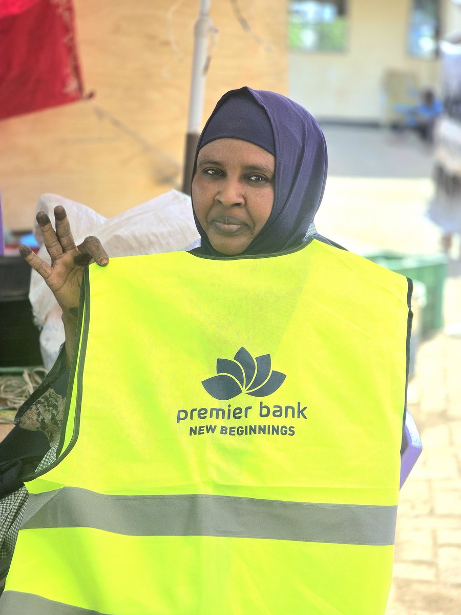 RadioGenKe's tweet photo. The energy is high and the love is real! Soko Mpya ~ Garissa is turning out for Premier Bank.🥳🥳🥳
@premierbank_ke
#PremierOnTheMove #BankingWithYou #Shariahcompliantbank #ethicalbanking
#BankingThatMoves https://t.co/4YIsnbto9u