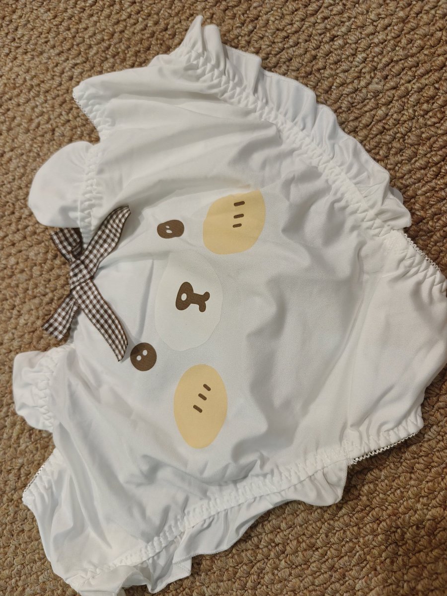 福利姬五七和猫（游走）分享的黄推图片2 - 网红私拍内容