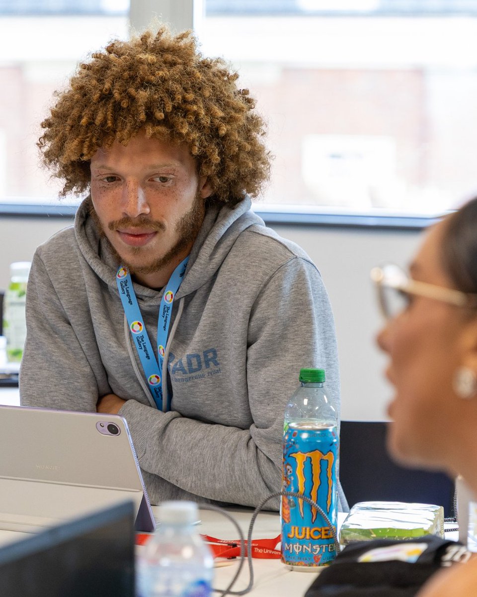 First week = New friends, new learnings, new goals. 💡📒

Our CertHE students are diving into their Business &amp; Management course here at TLG. 

#StudentLife #StudyInTheUK #TLGCommunity #TLG #studyatTLG #thelanguagegalleryUK #Nottingham #Birmingham #CertHE #WelcomeToTLG