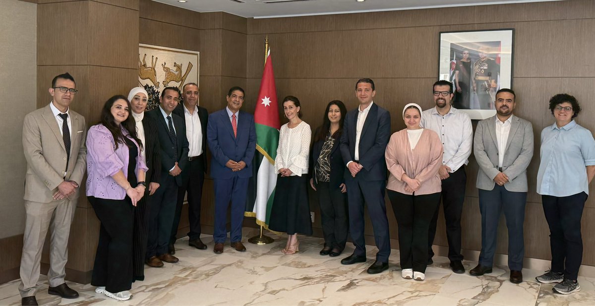 AmbKawar's tweet image. خلال وداع السفارة اليوم للعميد الركن عزّام الرواحنة، الملحق العسكري لدى سفارة المملكة الأردنية الهاشمية في واشنطن، وذلك بمناسبة اختتام مهامه الرسمية. لقد ساهمت خبرته الرفيعة وعمله الدؤوب في تعزيز أواصر التعاون العسكري بين المملكة الأردنية الهاشمية والولايات المتحدة الأميركية.…
