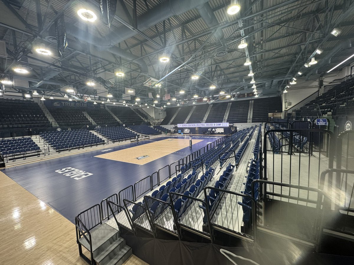 ChadRWillis's tweet image. Day 1 of @GSAthletics_VB College ID Camp, excited about the talent we’ll see flowing through Hanner the next 2 days! #HailSouthern #GATA