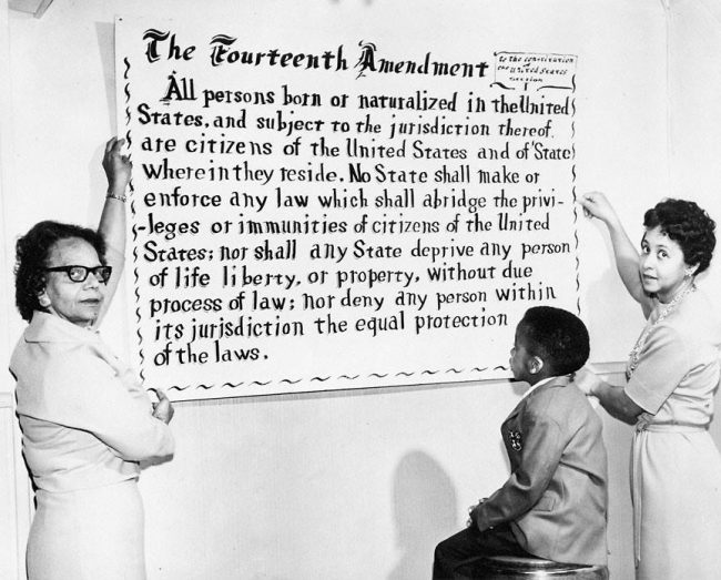 CapitolHistory's tweet image. #OTD in #history, 1868, the 14th Amendment was ratified. It granted citizenship to those “born or naturalized" in the #USA —including African Americans & the formerly enslaved— & denied states from depriving "any person of life, liberty, or property, without due process of law."