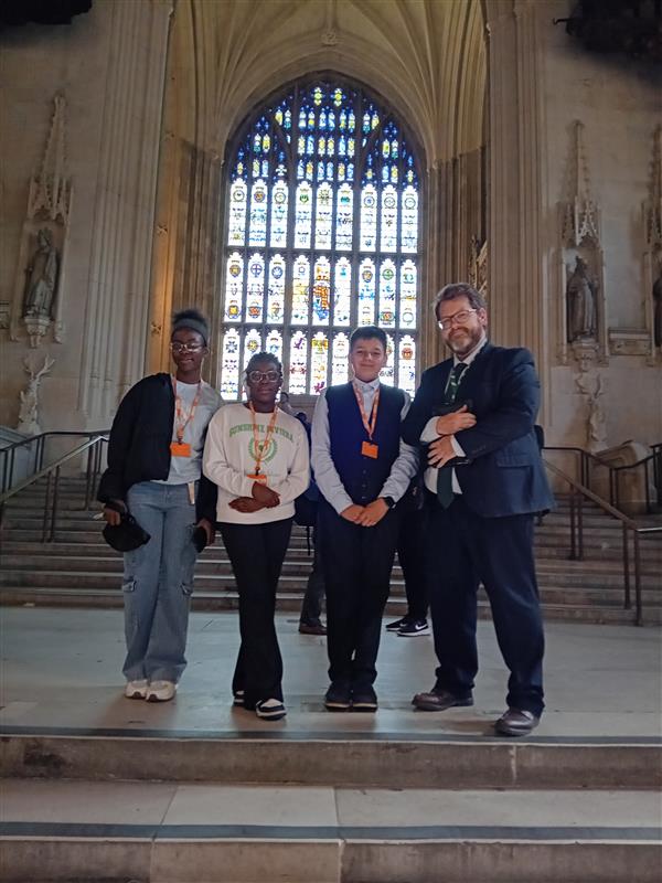 Barnardo's News (@barnardosnews) on Twitter photo Well done Justin (11), Amima (12) & Rodiat (13) who contributed to our report with <a href="/coopukcampaigns/">Co-op Campaigns Team</a> on food partnerships & met <a href="/MWheelerMP/">Michael Wheeler MP</a> yesterday. We're asking <a href="/DefraGovUK/">Defra UK</a> to commit to a food partnership in every area by 2030, embedding youth voice: barnardos.org.uk/research/co-op… Well done Justin (11), Amima (12) & Rodiat (13) who contributed to our report with <a href="/coopukcampaigns/">Co-op Campaigns Team</a> on food partnerships & met <a href="/MWheelerMP/">Michael Wheeler MP</a> yesterday. We're asking <a href="/DefraGovUK/">Defra UK</a> to commit to a food partnership in every area by 2030, embedding youth voice: barnardos.org.uk/research/co-op…