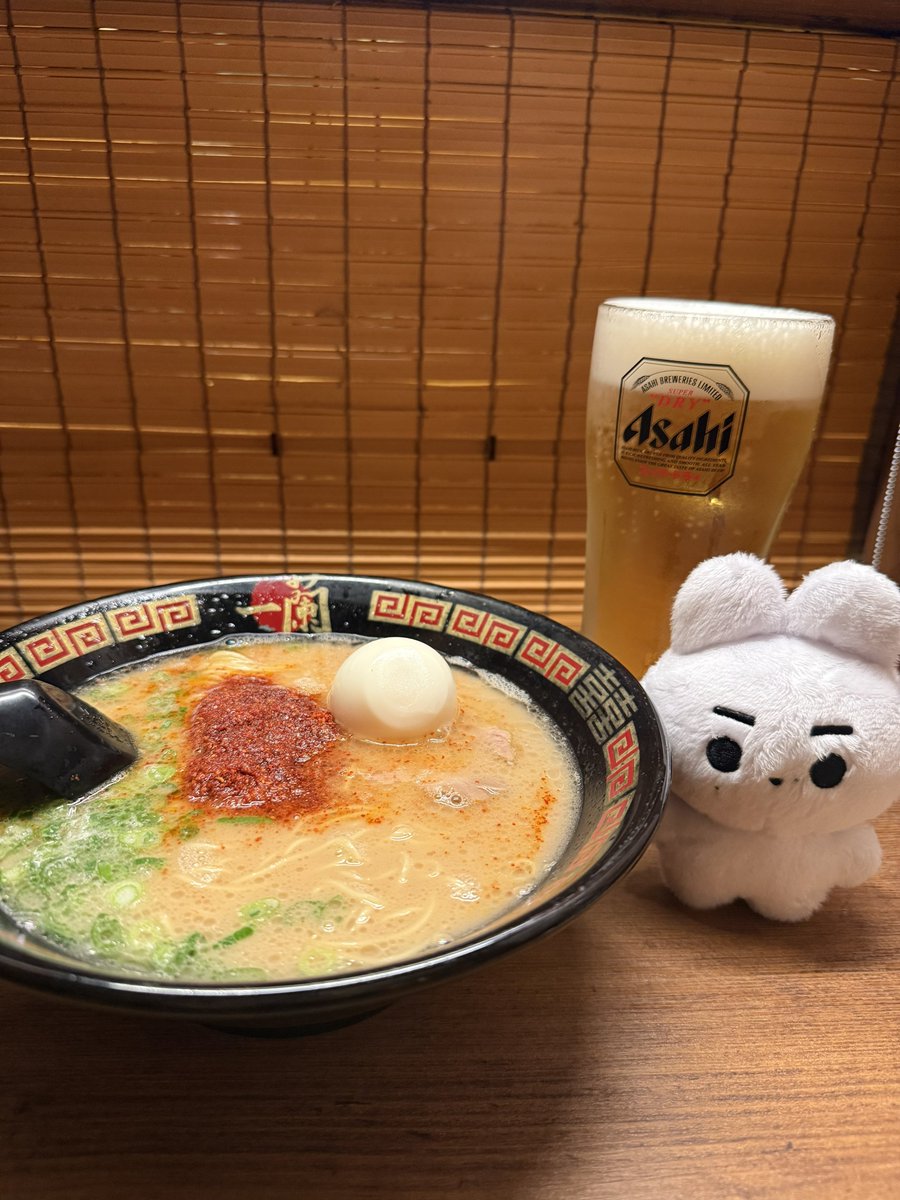 nxko2331's tweet image. 사실 먹으러 왔어요💥