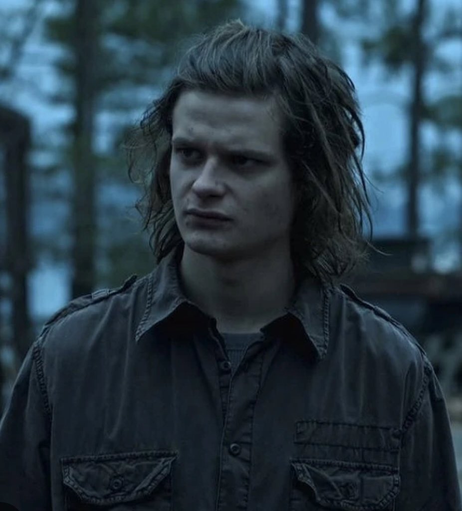 I think this is the Dumbest character in a TV show..