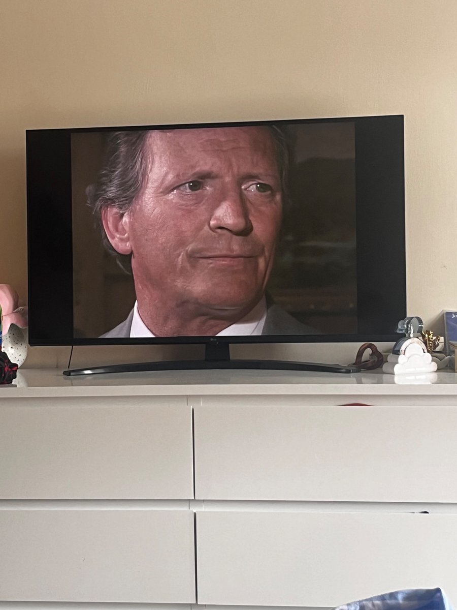 mikesbaldwins's tweet image. A day late tweeting for #SoapWeek but watching my fave Classic Corrie ep🫶 I watch classic every day before bed and when I’m cooking but to celebrate I had to give my favourite episode a watch!

(peep Bet in white at Mike’s wedding JUST SAYING)