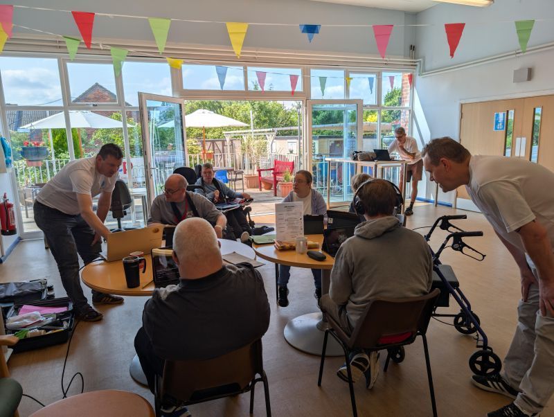 Every individual learns differently. That's why DigiKick is collaborating with @CPM to design digital training that meets each person's unique needs. Empowering progress, one tailored session at a time! #IndividualLearning #DigitalEmpowerment #FairerFuturesFund