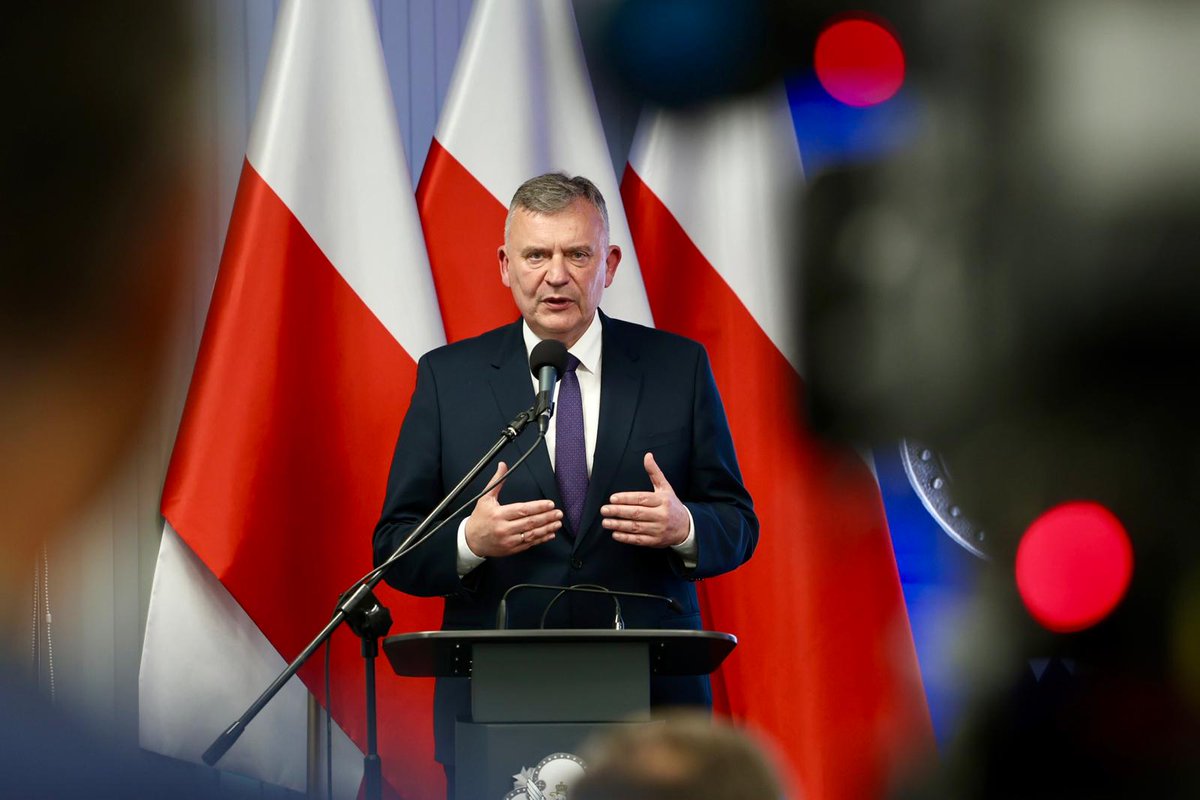 pawelbejda's tweet image. ‼️@AgencjaUzbr podpisała dziś umowę z Konsorcjum: KenBIT Sp. z o.o. i ELTA SYSTEMS LTD. na dostawę 18 brzegowych radarów obserwacji nawodnej i celów niskolecących! 🇵🇱 Izraelskie radary ELM-2238X STAR-X znacząco wzmocnią nasze zdolności obronne. 🚀
@MON_GOV_PL @Polska_Zbrojna
