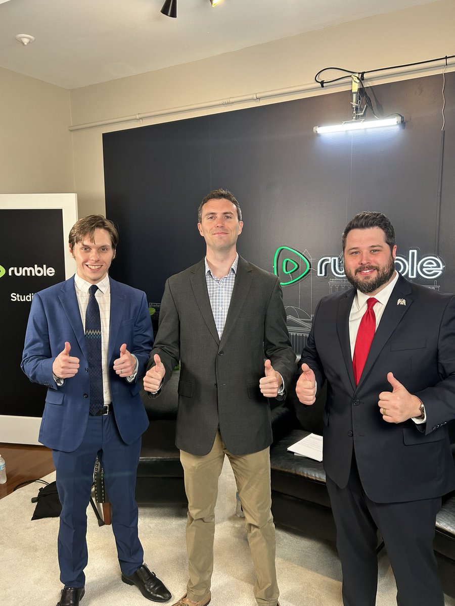RealPSEagles's tweet image. Collegians 32 was YUGE success. Old friends and new ones - it was a program you shouldn’t miss. @EagleEdMartin @ScottMGreer @jlippincott_ @MHowellTweets