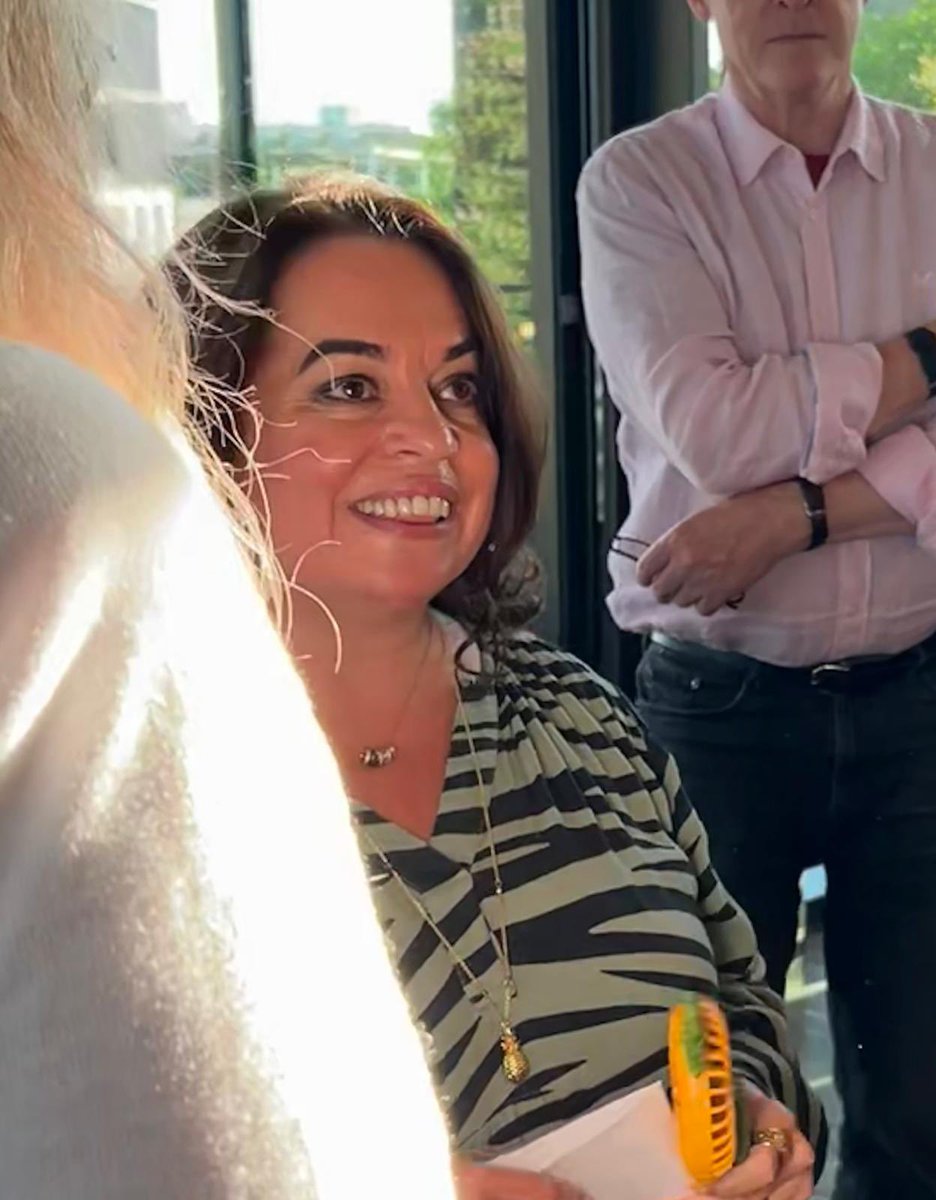 I had the best book launch last night for THE ART OF A LIE. A lovely mix of people from my different worlds. Book friends…