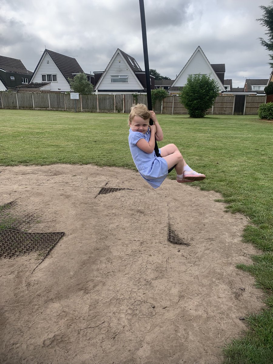 EmmaAshcroft5's tweet photo. Visit to the park learning about our local area #gpsearlyyears https://t.co/MoEfxazk6r