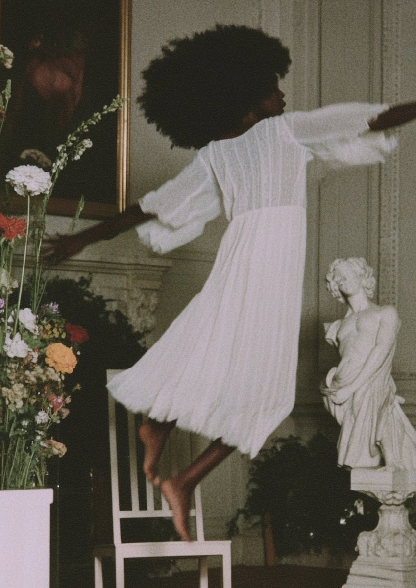 and another one piece on <a href="/objktcom/">objkt.com</a>! thanks for your attention! 

silent room
5/10 for 6 xtz

link in comments