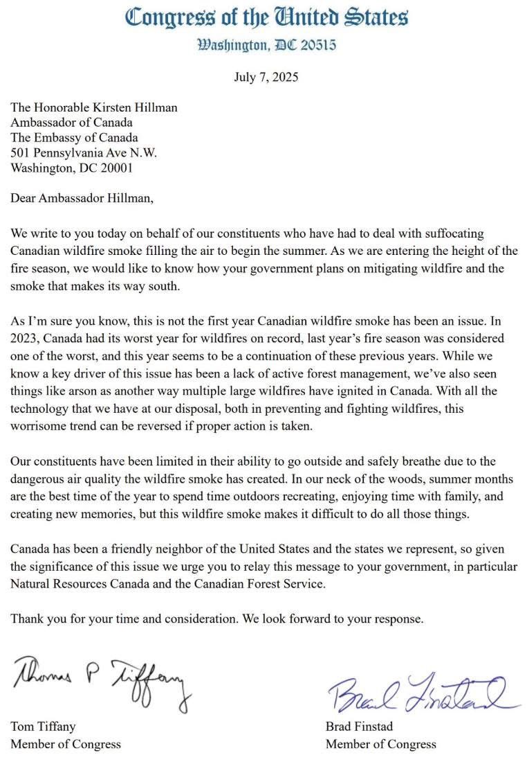 stampsfan_22's tweet image. So the Americans want smoke into their country? Do they not remember the damage Mount St Helens did to Canada? Nature can’t be controlled like that.