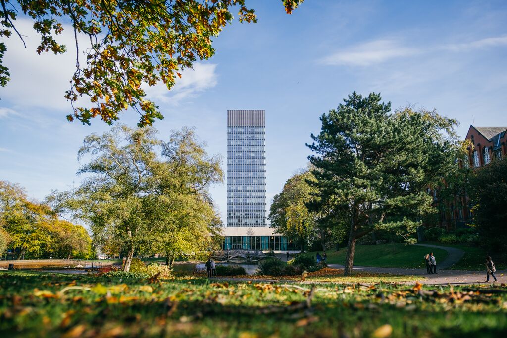 sheffielduni's tweet image. The National Student Survey results are in and we're proud to say that we're top of the Russell Group for the third year in a row! And @SheffieldSU has been ranked number 1 once again.
A testament to the hard work of our brilliant University community, well done all! 👏🎉…