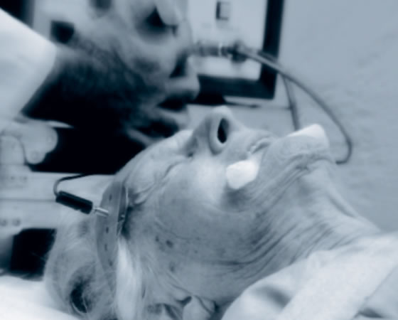 cchruk's tweet image. The drugging of elderly people is not the only legacy of psychiatric interference in the care of senior citizens. Indiscriminate use of violent restraints and electroshock, also known as #ECT, on the elderly is also responsible for needless suffering.
While psychiatrists openly…