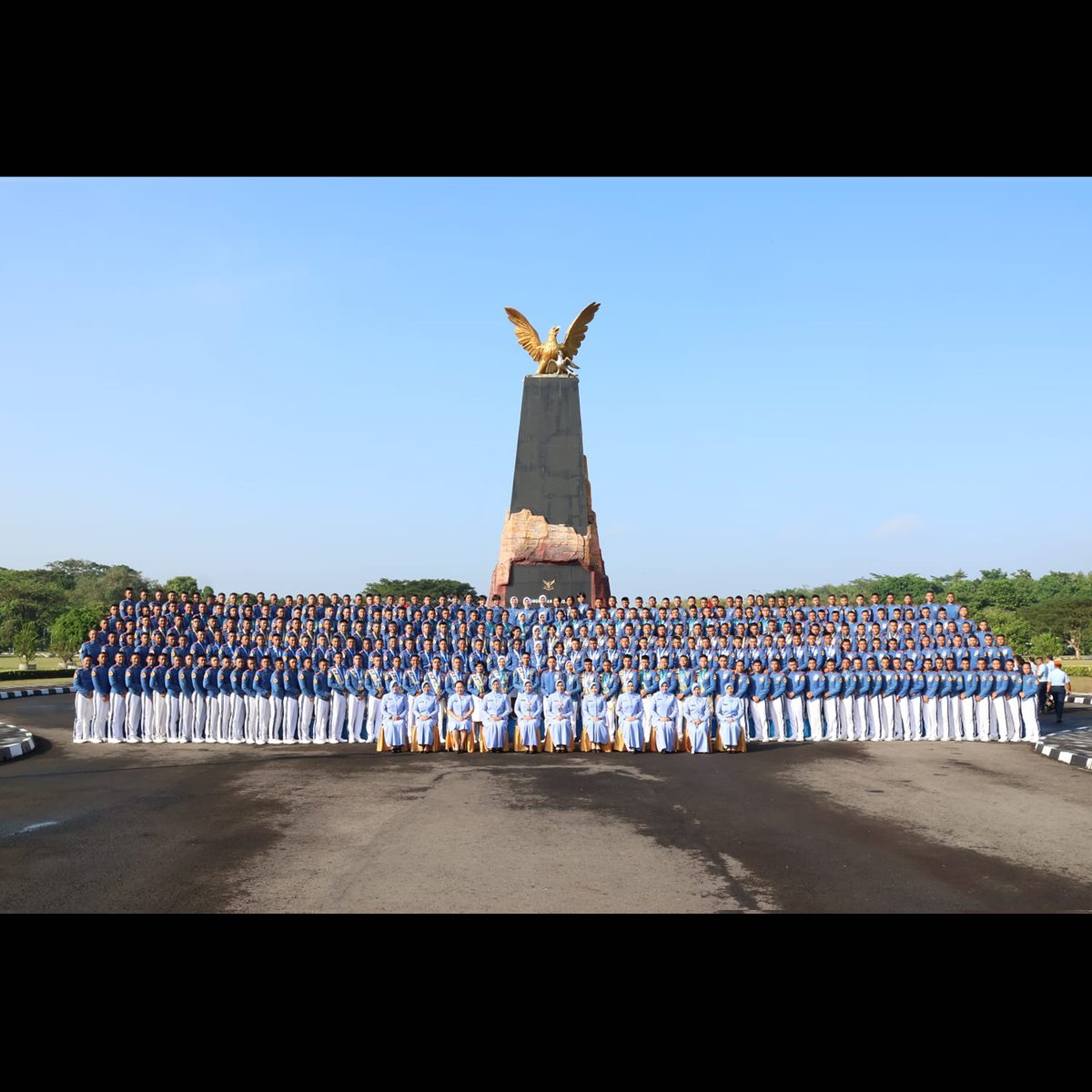 Dankopasgat Didampingi Ketua PIA Ardhya Garini Gabungan Kopasgat Hadiri Tupdik dan Wisuda Taruna AAU 2025
kopasgat.tni-au.mil.id/2025/07/09/dan…