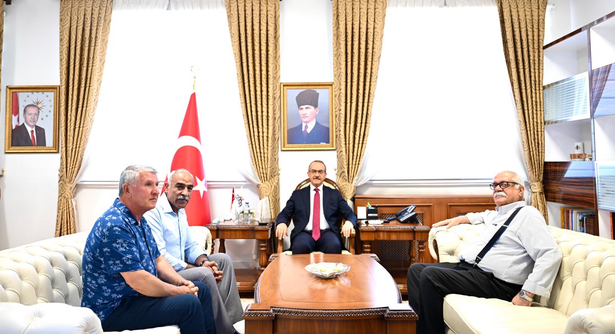 Ali Kapısı Eğitim Yardımlaşma, Dayanışma ve Kültür Derneği Pir Teslim Abdal Cemevi Bşk. Muhsin Topalcengiz ve Beraberindeki Heyete Ziyaretleri İçin Teşekkür Ederim.