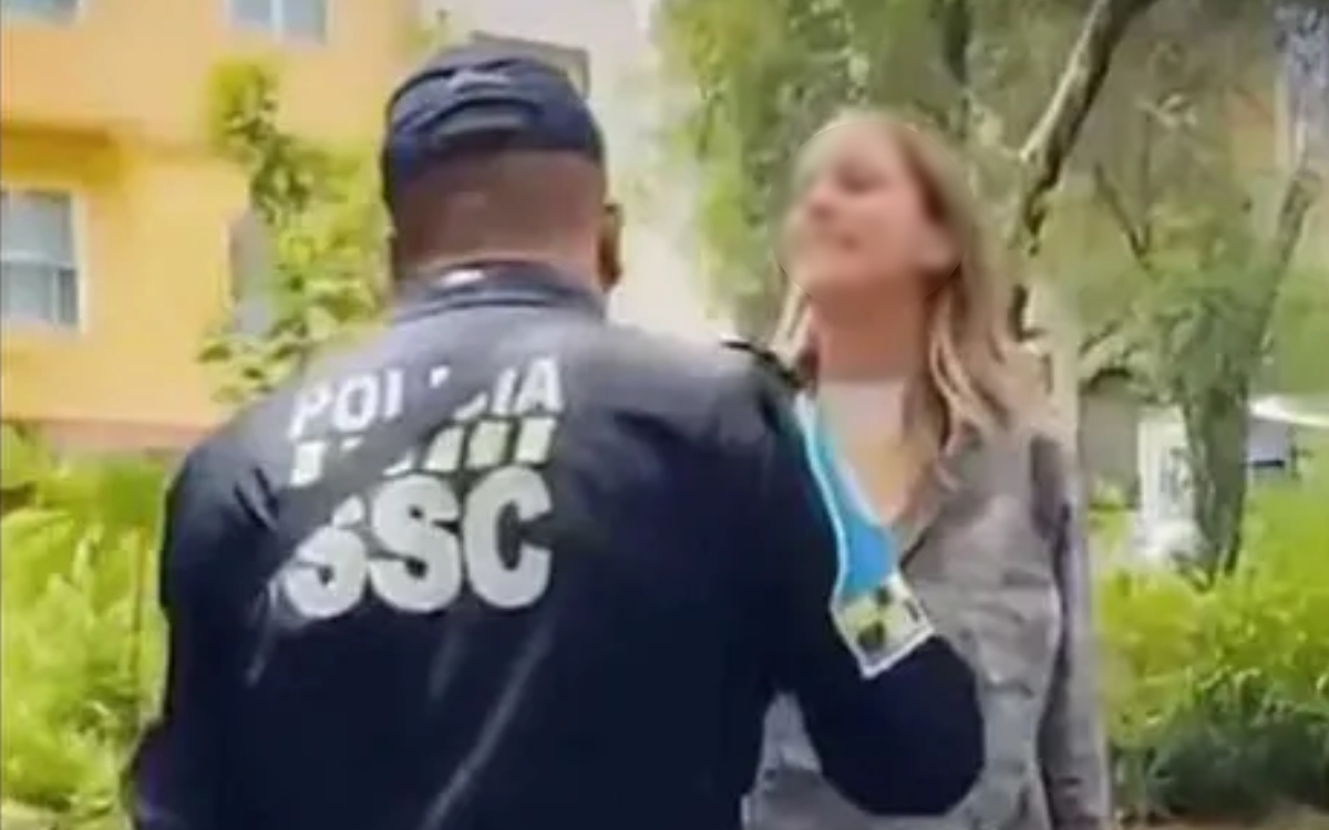 AristeguiOnline's tweet photo. Mujer que insultó a policía de CDMX pide disculpas
https://t.co/QinyqaFDZz https://t.co/iulqJojFZ5