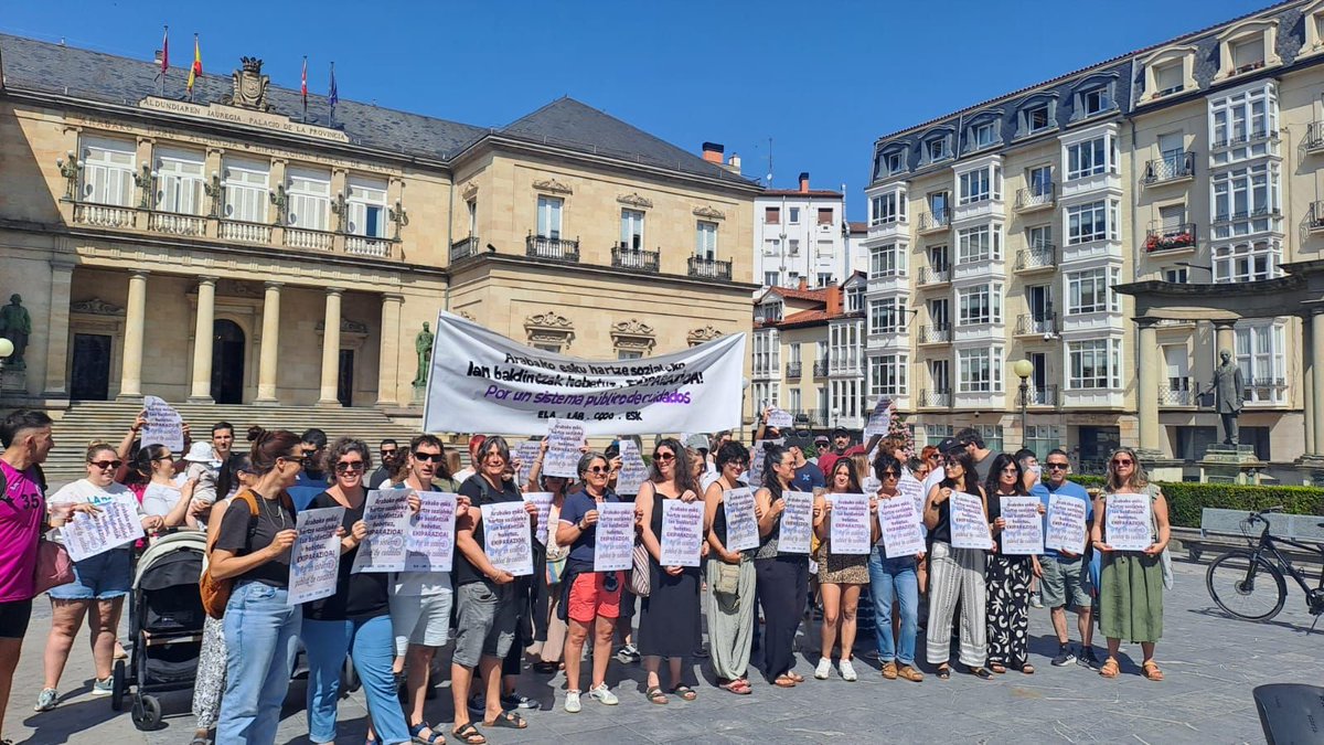 LAB SINDIKATUA (@labsindikatua) on Twitter photo ❌ Patronalak mahaia blokeatzen jarraitzen du eta hitzarmenaren negoziazioan aurrera egiteari uko egiten dio
AISA patronalak berriro erakutsi du mahai negoziatzailean ez duela lan-baldintzak hobetzeko borondaterik. 
🔗 labur.eus/jmoecjiy ❌ Patronalak mahaia blokeatzen jarraitzen du eta hitzarmenaren negoziazioan aurrera egiteari uko egiten dio
AISA patronalak berriro erakutsi du mahai negoziatzailean ez duela lan-baldintzak hobetzeko borondaterik. 
🔗 labur.eus/jmoecjiy