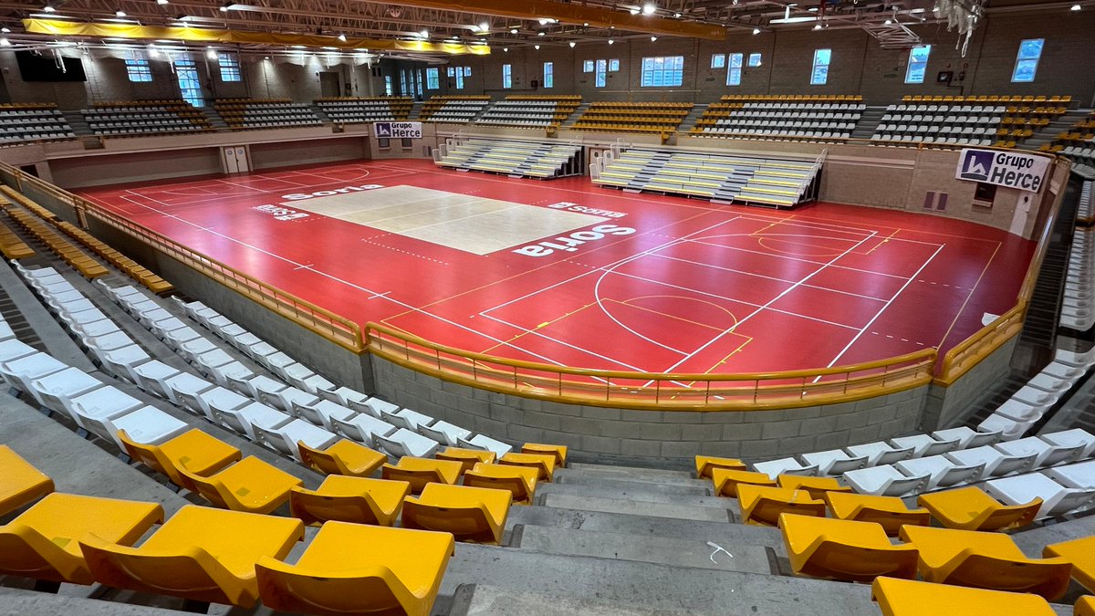 📍 Nueva imagen de Los Pajaritos
💙🏐 El polideportivo de Los Pajaritos se renueva por completo y estará listo en septiembre para los primeros partidos del Río Duero.

💰 2,4 millones de euros de inversión (con fondos europeos)
♻️ +50% de ahorro energético
🌞 Placas solares y