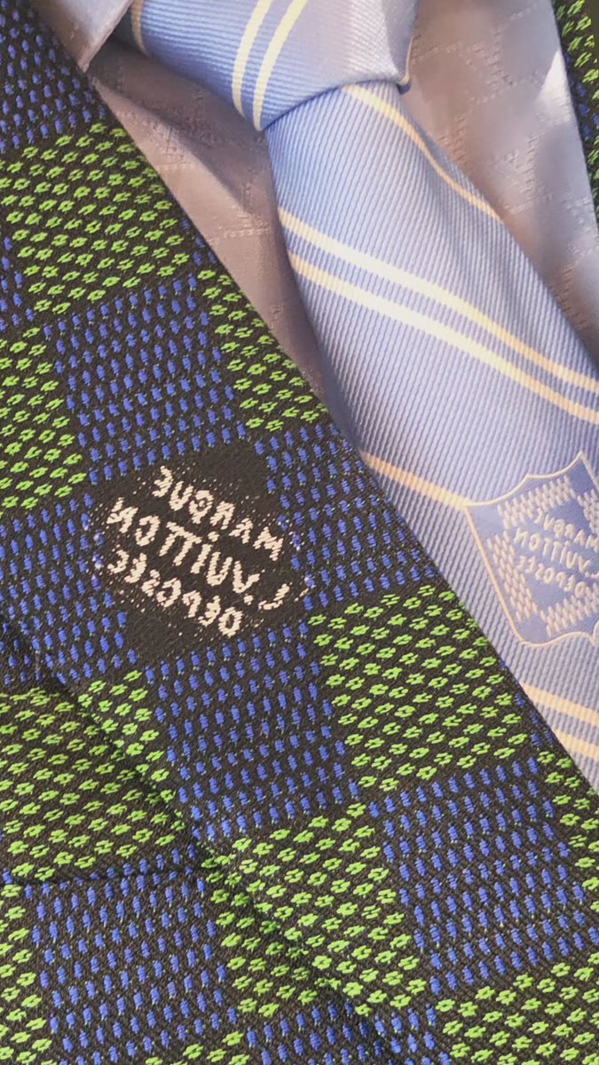 🗓09.07.2025
IGs Update  : gemini_nt

LV BOY หนุ่มน้อยเมกาซนมาก👔✨️

GEMINI LV TRUNK SHOW BKK
#LVMenFW25 #louisvuitton
#Gemini_NT #เจมีไนน์ <a href="/gemini_ti/">gemini_nt</a>