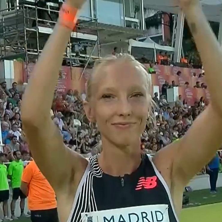 Hoy se retira de la alta competición Zoya Naumov (29yo) en Mítin Barcelona

🥇🥇2títulos Campeona España Absoluta en 800m

2.02.15 800m
2.36.76 1000m
4.08.40 1500m

Siempre a las ordenes de JC Gines en St Cugat y últimos años en Madrid con Arturo Martin

💜Gracias por todo Zoya💜