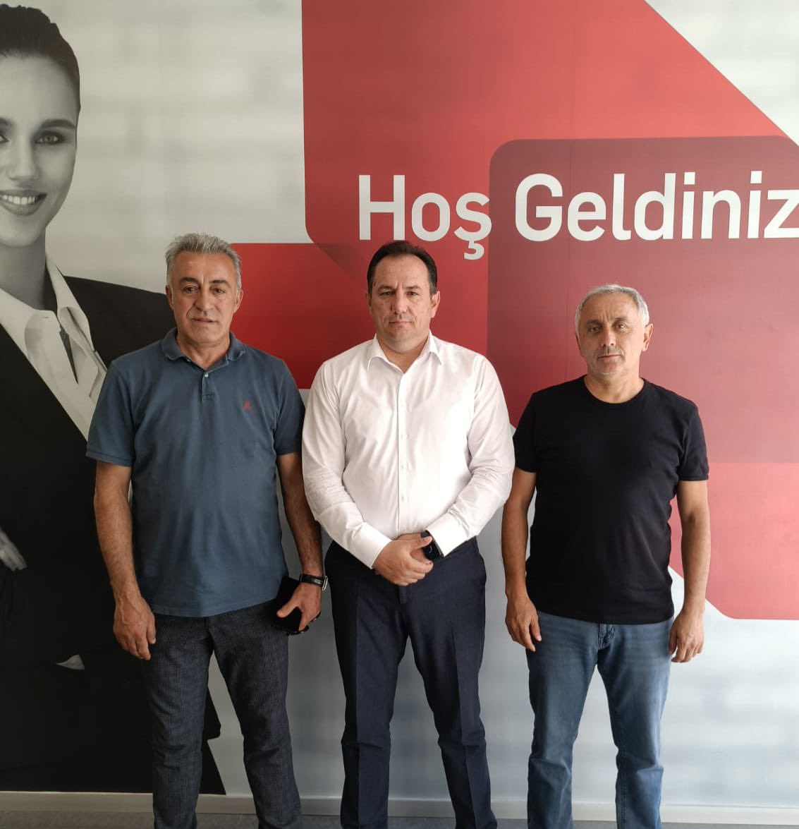 TUNCELİ TİCARET VE SANAYİ ODASI (@tuncelitso) on Twitter photo 📍 Hozat Ziraat Bankası Ziyareti
Yönetim Kurulu Başkanımız <a href="/hasanmurats/">Hasan Hüseyin COŞKUN</a> ve Meclis Üyemiz Erdal Korkmaz, Hozat Ziraat Bankası Şube Yöneticisi Sn. Hüseyin Aydın’ı ziyaret etti.
Birliğimiz tarafından üyelerimiz için başlatılan Nefes Kredisi uygulamasına ilişkin değerlendirmelerde 📍 Hozat Ziraat Bankası Ziyareti
Yönetim Kurulu Başkanımız <a href="/hasanmurats/">Hasan Hüseyin COŞKUN</a> ve Meclis Üyemiz Erdal Korkmaz, Hozat Ziraat Bankası Şube Yöneticisi Sn. Hüseyin Aydın’ı ziyaret etti.
Birliğimiz tarafından üyelerimiz için başlatılan Nefes Kredisi uygulamasına ilişkin değerlendirmelerde