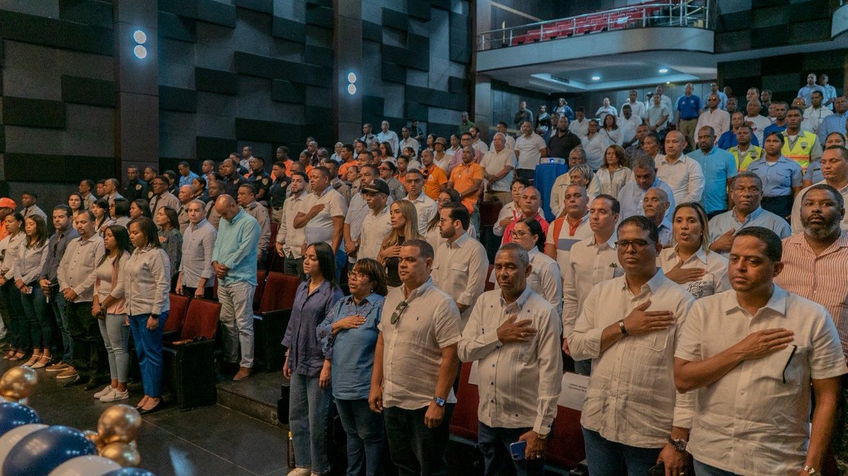 Director del Recinto UASD-Barahona participa en jornada “El Gobierno en tu Provincia” encabezada por Faride Raful uasdbarahona.com/2025/07/direct…