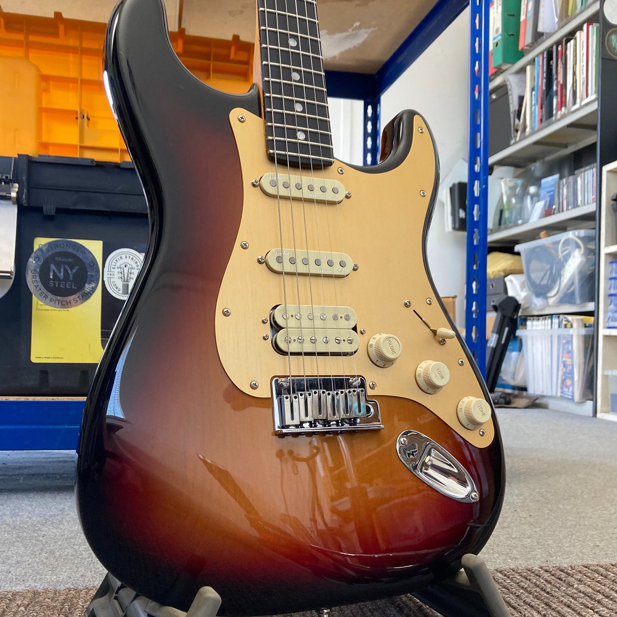 Brand spanking new Fender American Ultra II in for set up. Had a right massive action on arrival! 
Many thanks to Terry. 

#guitartech #guitarrepair #guitartechnician #guitarrepairs #guitarsetup 
#fender #fenderguitars #fenderstrat #fenderstratocaster #strat #stratocaster