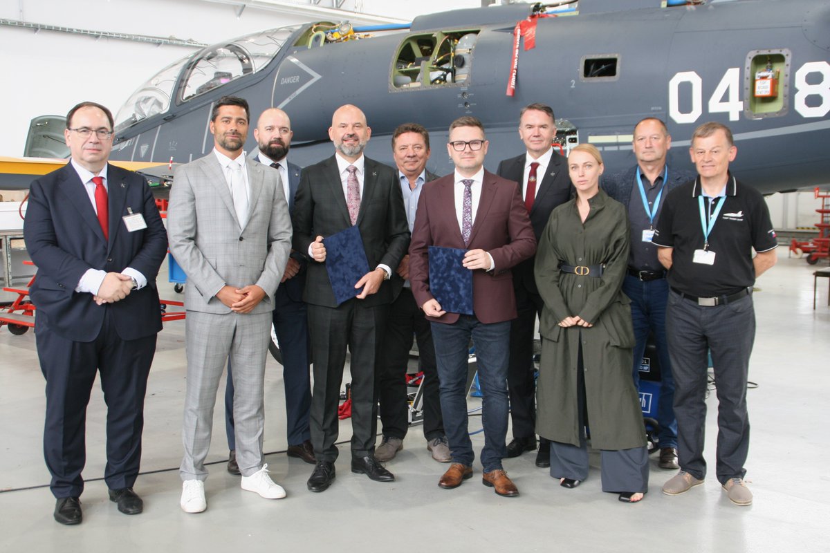 🚀 Aero uzavírá smlouvu s LOM PRAHA na podporu flotily #L39Skyfox!

📑 Kontrakt platný do 2028 zajišťuje:
✈️ Logistiku
🔧 Náhradní díly
📊 Modernizace

Součástí je i nový program #AeroSkycare – komplexní provozní podpora na principu platby za letovou hodinu.

Více informací v
