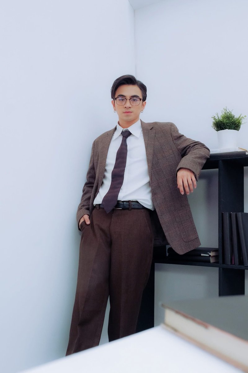 Agent Profile: #WRIVE_Russu 

#WRIVE #StarMusicPH #StarMagic #PolarisStarMagic #ABSCBN