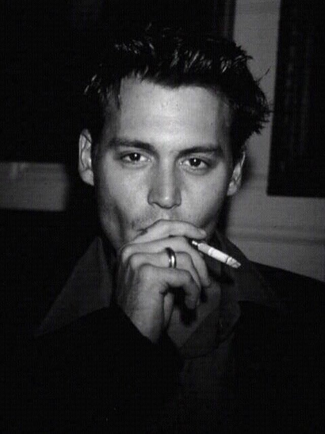JohnnyHVDepp's tweet image. Good day #JohnnyDepp 🖤