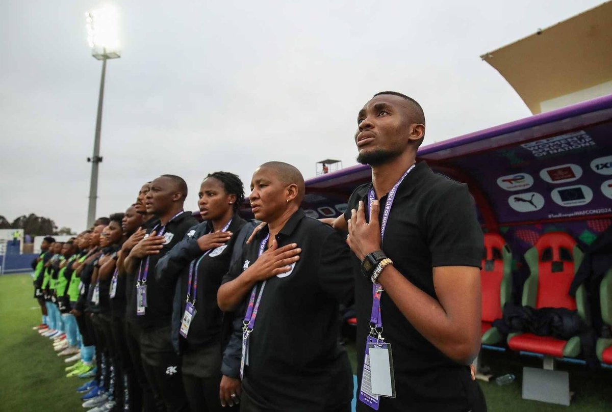 Imagine being a journalist for a major newspaper and not taking a minute to verify the fake news you're sharing off of Twitter. Botswana's bench also had the logo covered. Guess who covered it up ? It was actually the host nation. 

Amateurism epitomized.