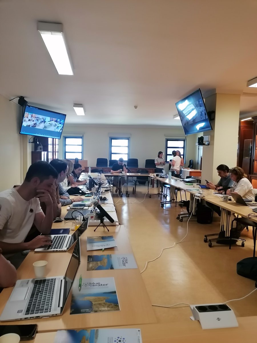 BlueWWater tweet media