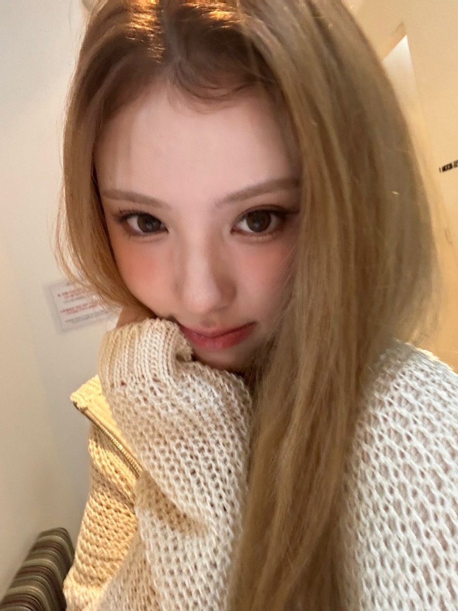 oddyouth_offcl's tweet photo. [💛] 
마마즈 라이브 기대하라구~

#마야 #MYAH 
#ODDYOUTH #오드유스 
#Play_with_us 
#I_LIKE_YOU #ILikeYou https://t.co/589uCn50qK