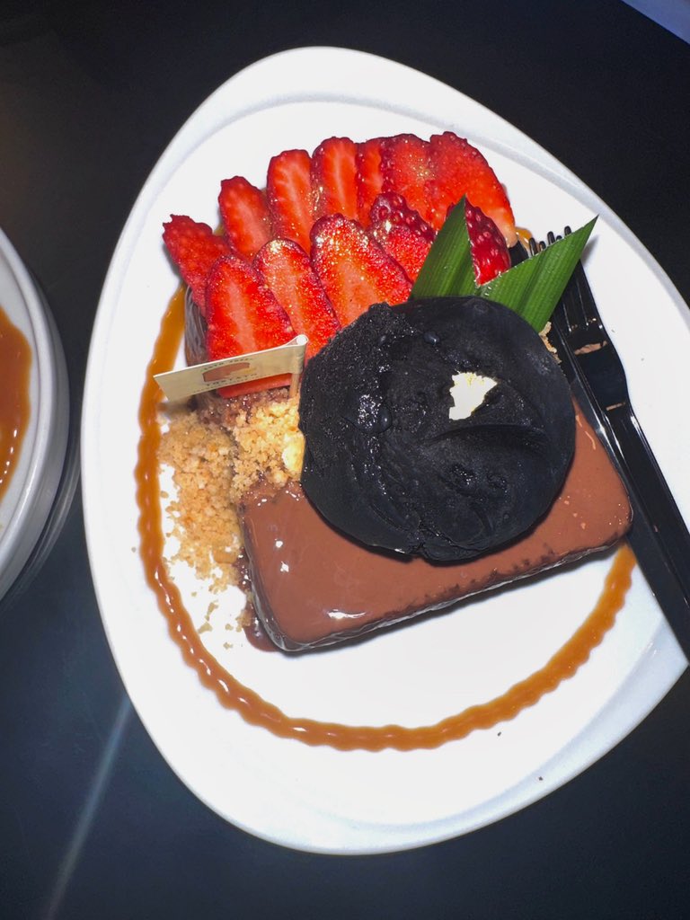 andamonnn's tweet image. ✨🍧🍨