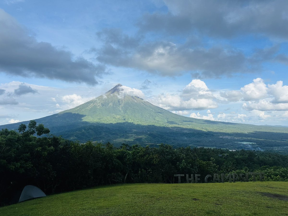 NeZha_48's tweet photo. Ang ganda mo, Mayon! https://t.co/iHYdoKnRIj