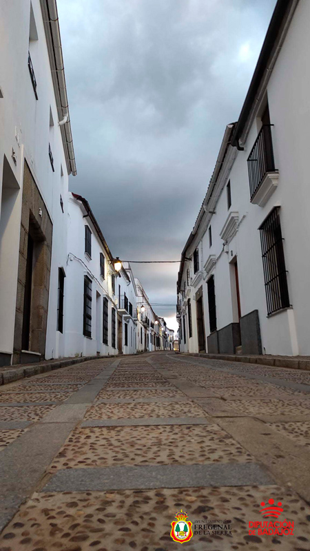 Visitas guiadas por el Conjunto Histórico de #Fregenal.
📌Información: turismo.fregenaldelasierra.es/index.php/es/i…