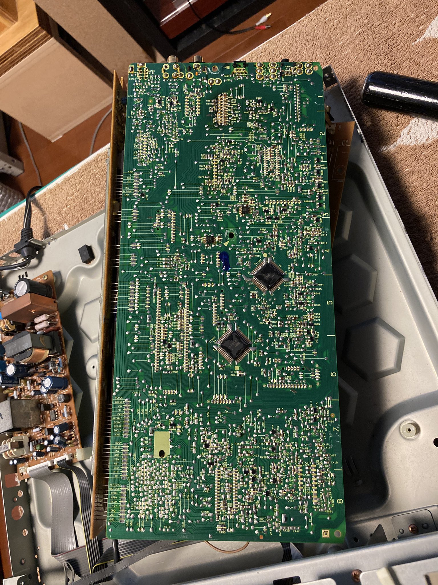 レーザーディスクです。 落札額1万5千円】レーザーディスクプレーヤーを買ってみた【CLD