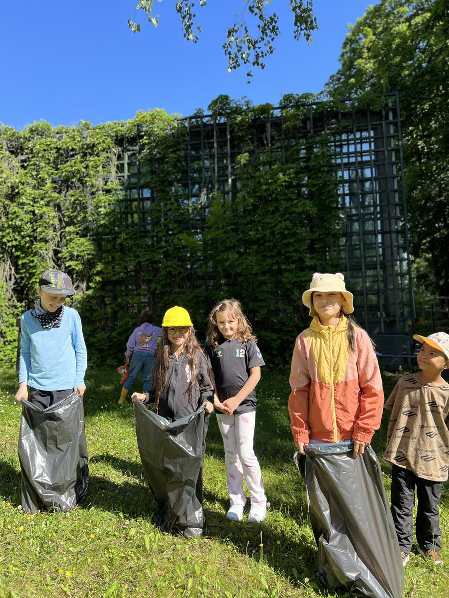 Foibekartano tweet media