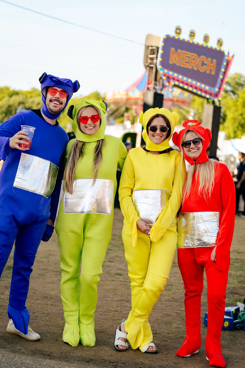 bstopenhouse's tweet image. The best dressed at @OfficialPDC presents The Hyde Park Darts Championship last night 🙌
#OpenHouse #BSTHydePark #PDCDarts