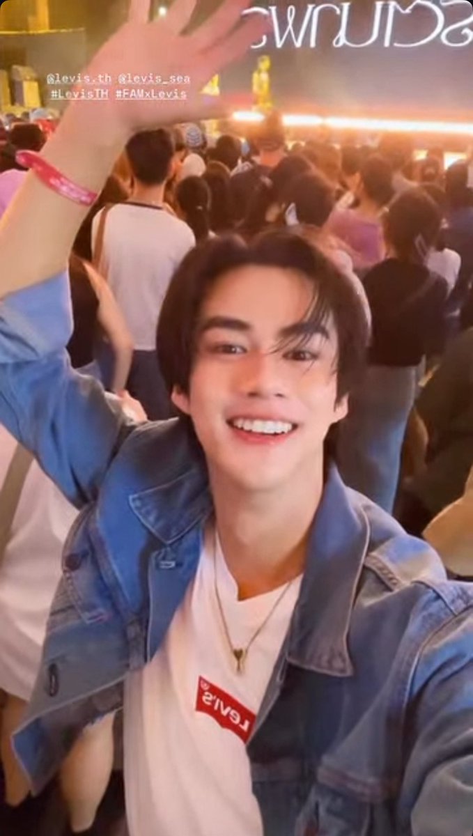 โยกๆๆโยกปายๆๆ เอ้วววๆๆๆ เหมาะมากก

FAM X OAT PSK
#FUTUREASIANMUSIC
#Oatpasakorn