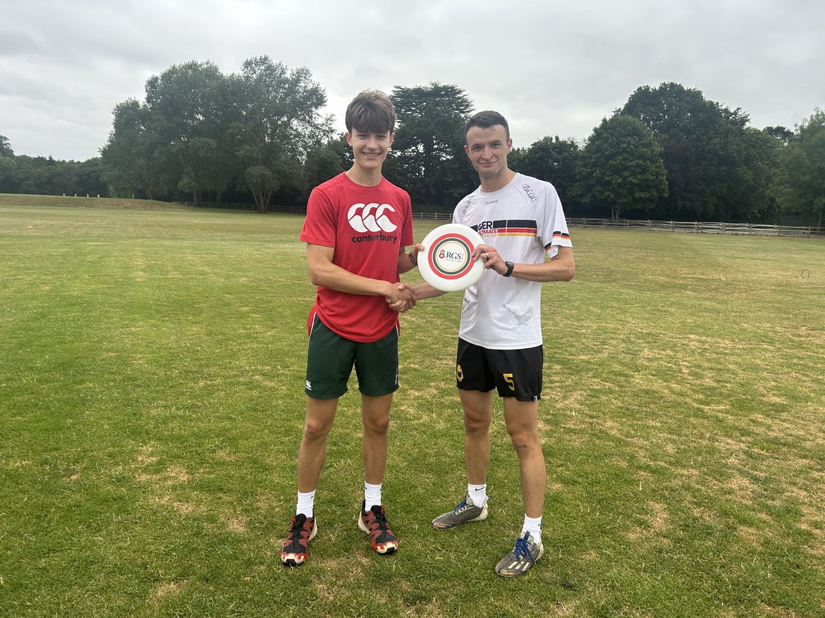RGS Guildford OGs & Community (@rgsgog) on Twitter photo A great afternoon of ultimate frisbee at Bradstone Brook as 13 OGs from the Class of 2024 took on a combined staff and student team. It was a fiercely contested match, ending 13-12 to the OGs after sudden death. #RGSCommunity <a href="/RGSGuildford/">RGS Guildford</a> A great afternoon of ultimate frisbee at Bradstone Brook as 13 OGs from the Class of 2024 took on a combined staff and student team. It was a fiercely contested match, ending 13-12 to the OGs after sudden death. #RGSCommunity <a href="/RGSGuildford/">RGS Guildford</a>