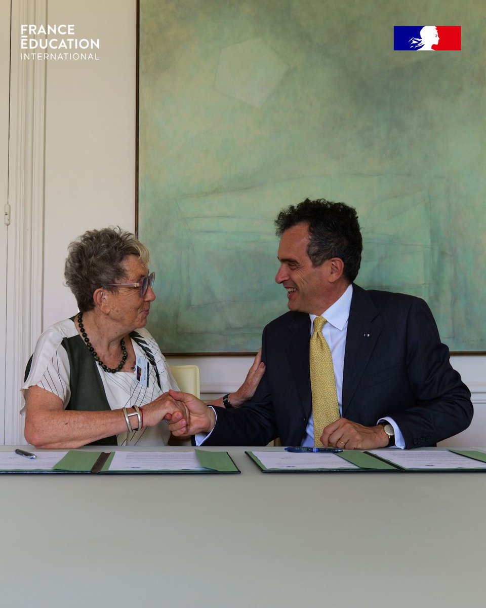 France Éducation international a signé une convention avec les Inspecteurs de l’éducation sans frontières. Une première pour notre institution, qui marque une volonté partagée d’agir ensemble pour le renforcement des systèmes éducatifs à l’international.