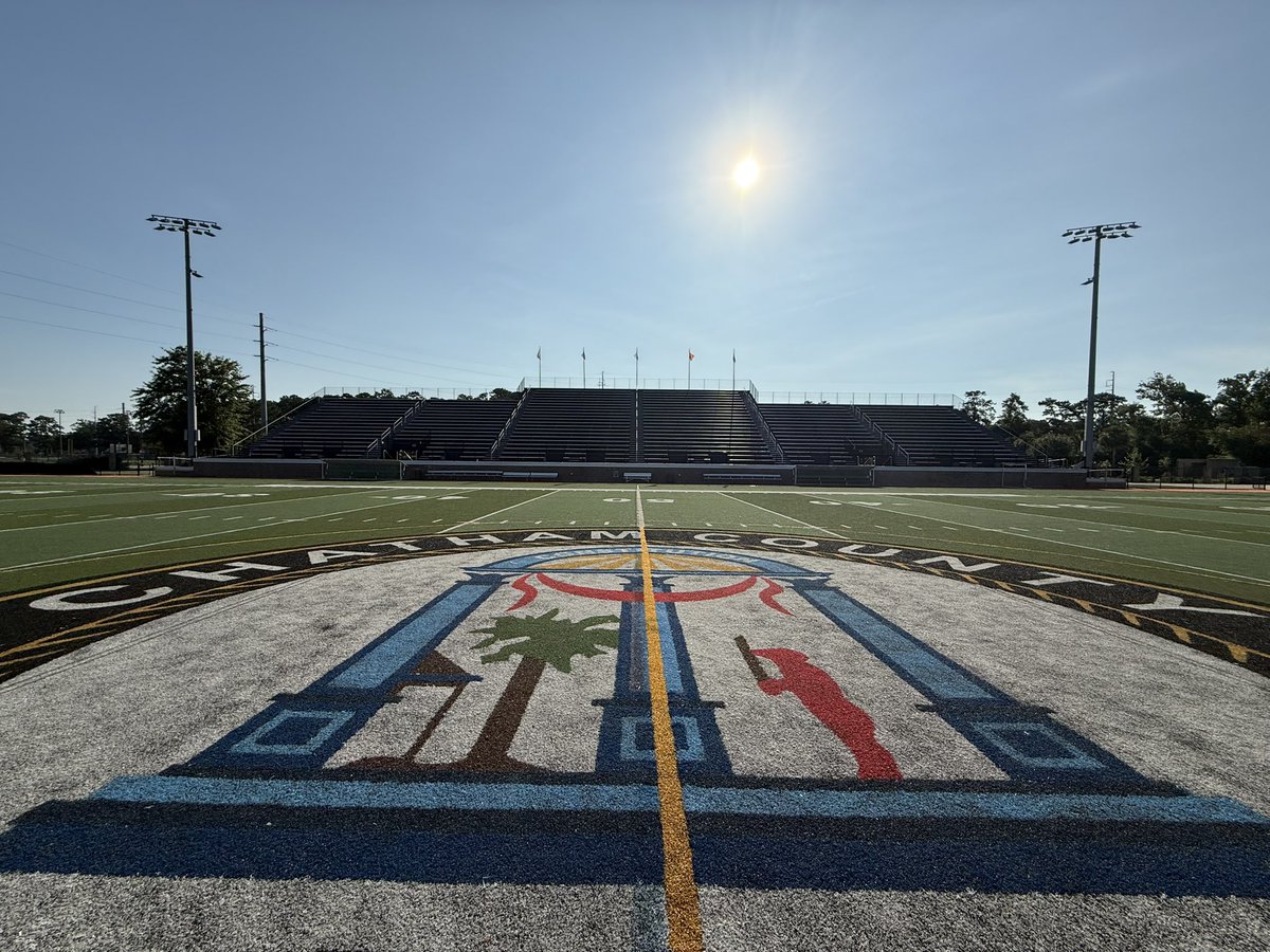 RandomSportsGem's tweet image. Memorial Stadium in Savannah, Georgia!