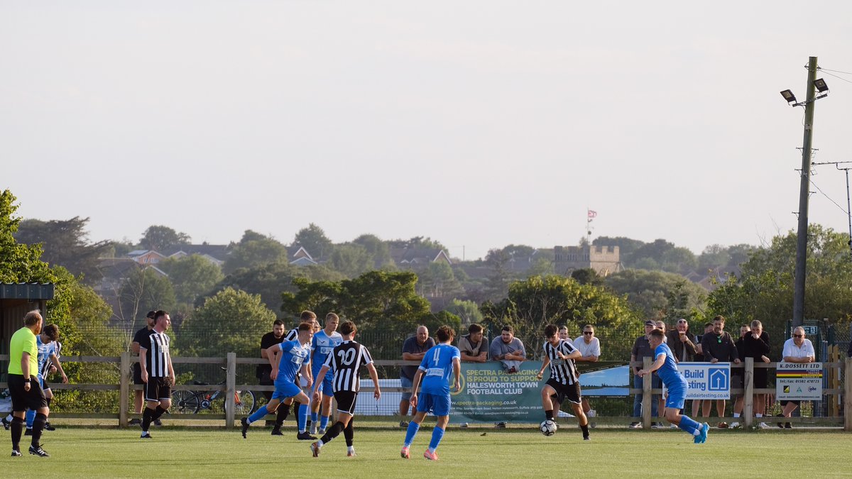 BTurnstiles's tweet image. Wonderful to see another @SuffolkFA club climbing the pyramid and with it, improving their facilities. It had been 32 years since I last visited Dairy Hill, home of @HalesworthClub and the ground is shaping up beautifully in preparation for their first season in the…