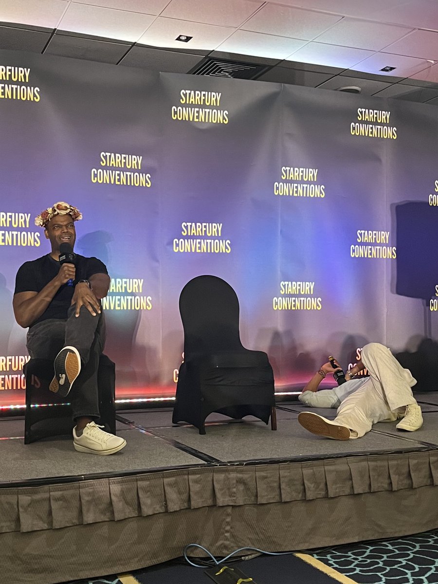 KnowMeSeeMe's tweet image. Both looking at me like they can see my unholy thoughts