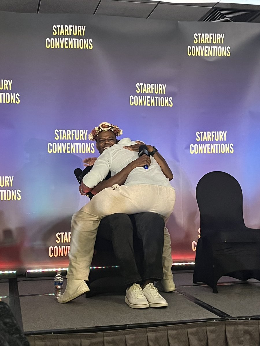 KnowMeSeeMe's tweet image. Both looking at me like they can see my unholy thoughts