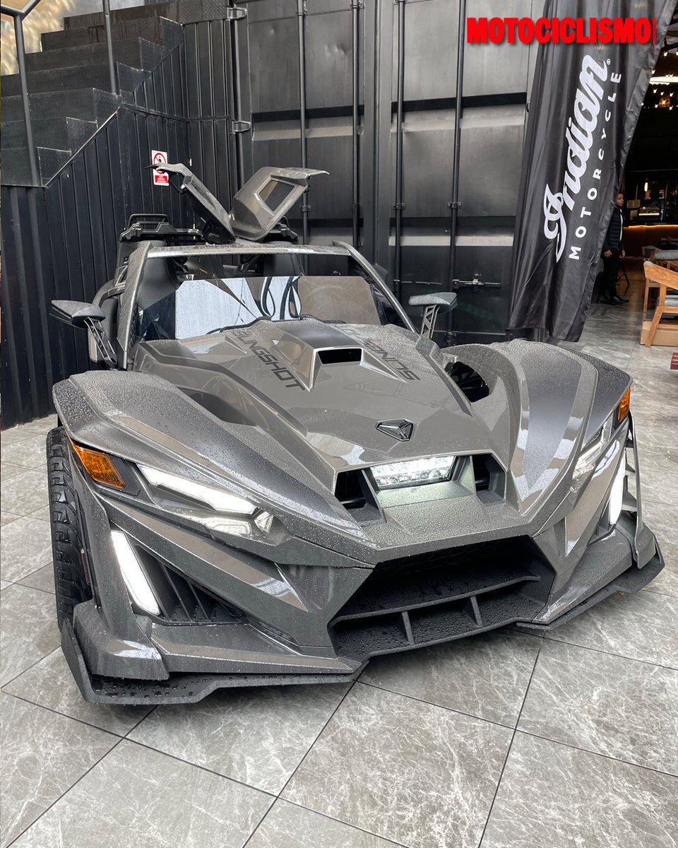 La celebración de los 10 años en México de Indian Motorcycle está encabezada por las espectaculares Indian Challenger Elite y Indian Pursuit Elite, pero se complementa con dos modelos muy especiales.

🏍️ Sport Chief RT 2025
Una cruiser deportiva con el Thunderstroke 116, 120